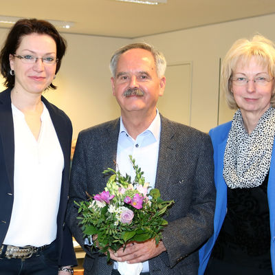Sabine Wendler (re.) und Andrea Schulz wünschten Günter Graviat alles Gute. 