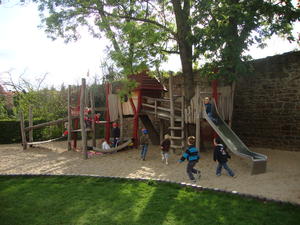 Spielplatz der Kita Märchenburg