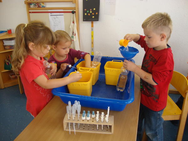 Kinderspiel und -spaß