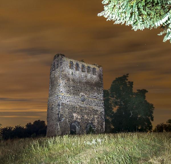 Ruine Nordhusen - Station an der "Strae der Romanik"