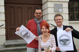 Vorfreude auf die HUPE: v.l. Aussteller Frank Uebel,Organistorin Kerstin Weinrich und Sven Fricke, Wirtschaftsförderer Barleben