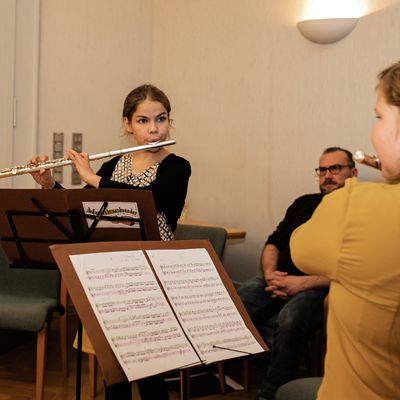 Musikschler der Musikschule des Landkreises Brde sorgten fr den musikalischen Rahmen