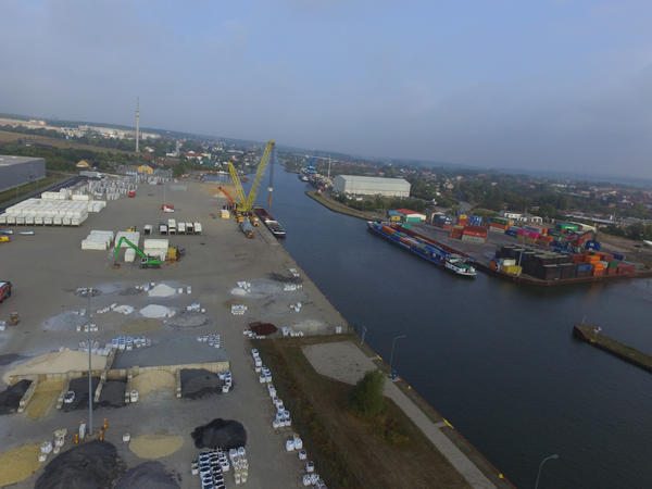 Drohnenbild Hafen