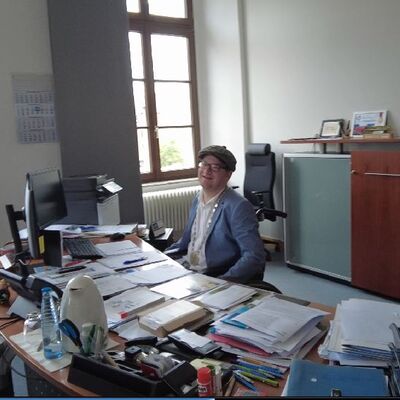 Lebenshilfe-Mitarbeiter Andrè Bergmann übernahm für einen Tag das Bürgermeisteramt