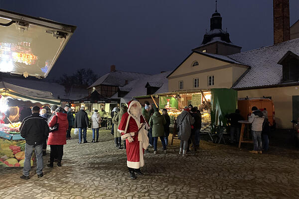 Weihnachtsmarkt Schloss Hundisburg
